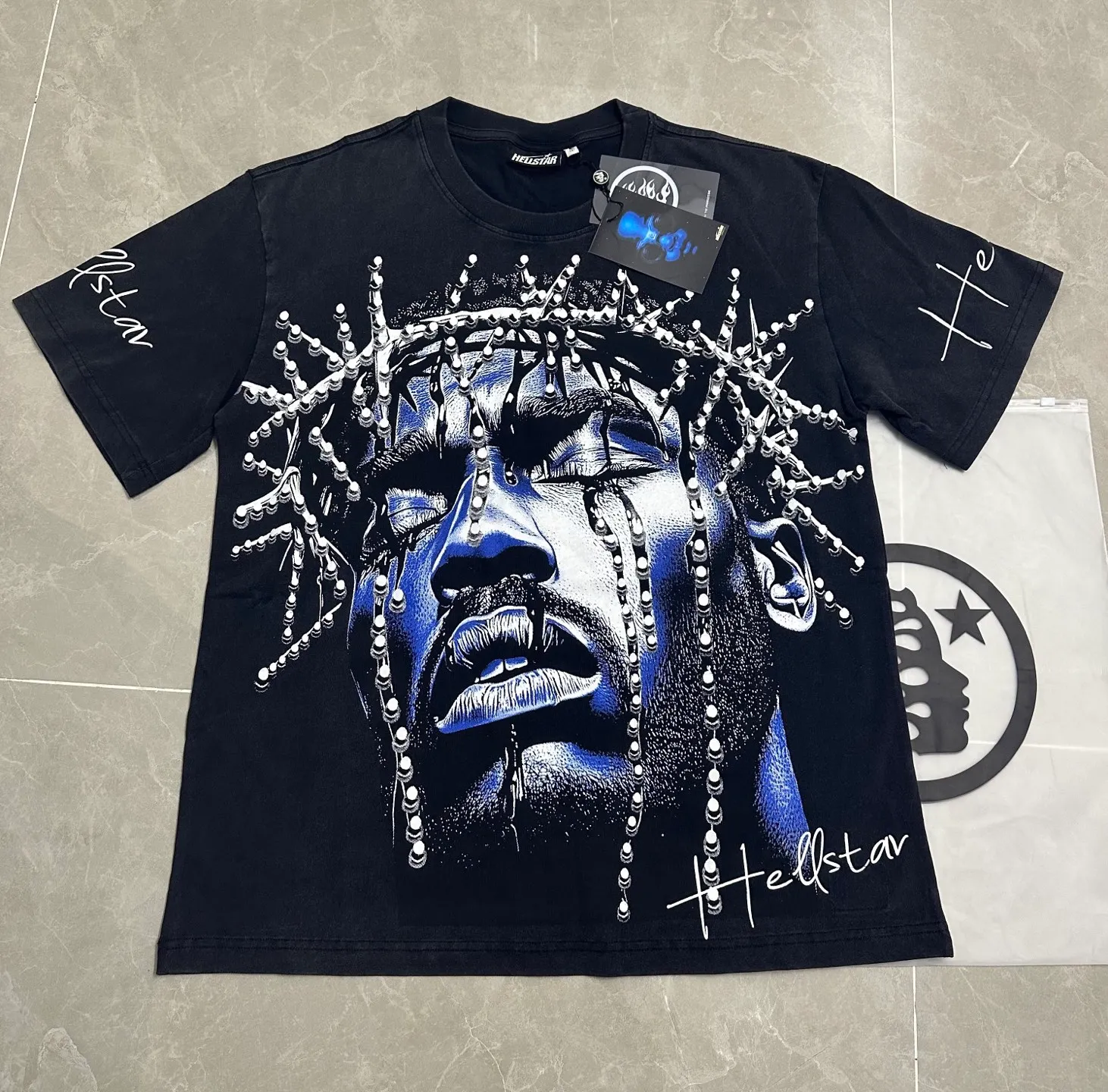 950# Black I P62 Hellstar T （fabric):32 250 Sizes（size）：S-M- L- X L （colour）： Black